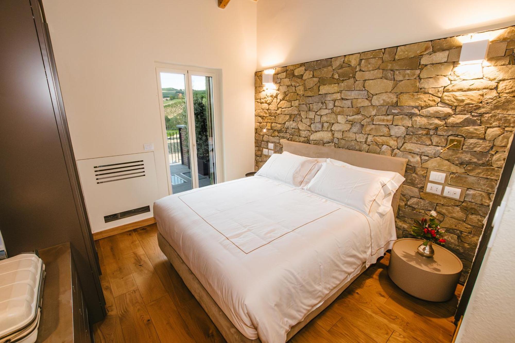Garesio Wine Resort Serralunga d'Alba Luaran gambar