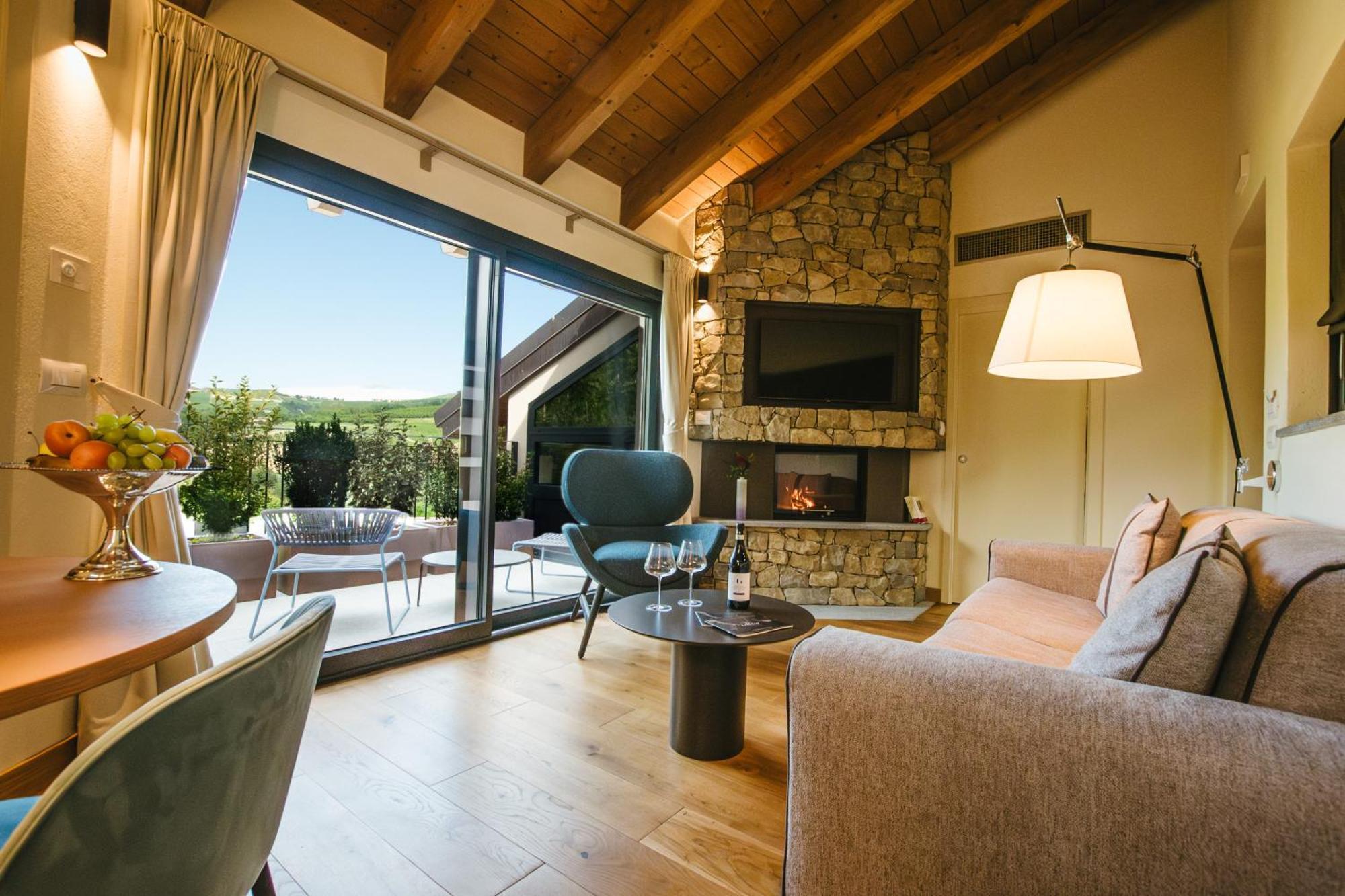 Garesio Wine Resort Serralunga d'Alba Luaran gambar
