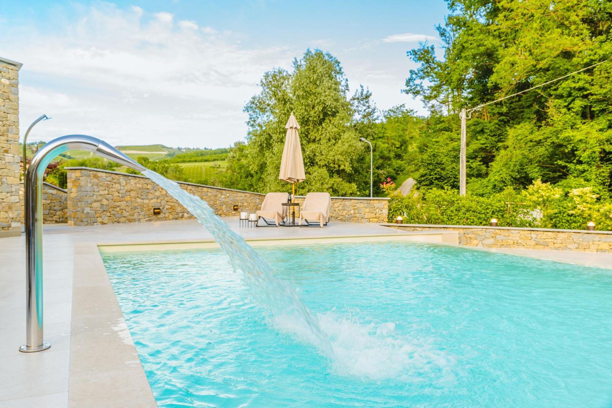 Garesio Wine Resort Serralunga d'Alba Luaran gambar